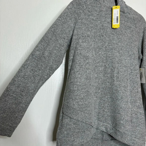 2 for 15 NWT Rumi & Ryder Brushed Tulip Hem Hoodie grey Sweater Sz XL Youth - Picture 2 of 6
